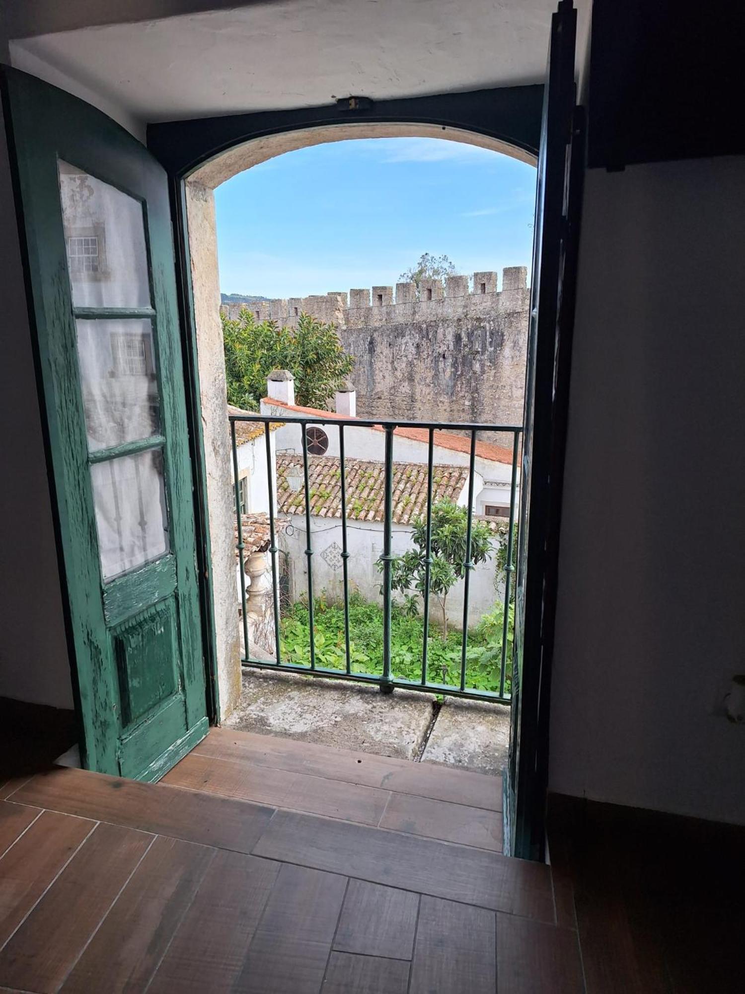 Lovin Book Guesthouse Óbidos Buitenkant foto